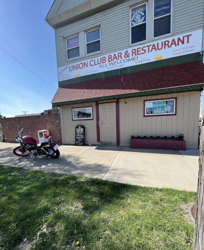 Lopresti Union Club Bar & Restaurant